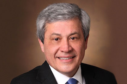 Internationally recognized breast cancer specialist Dr. Carlos L. Arteaga to head UT Southwestern’s Simmons Comprehensive Cancer Center