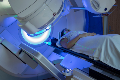Surgery, radiation therapy equally effective in treating common type of head and neck cancer