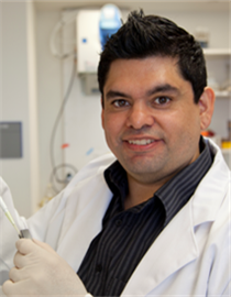 Juan L. Mendoza Juan Mendoza in lab