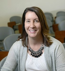 Dr. Natalie Lundsteen