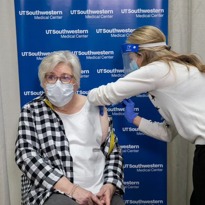 UT Southwestern geriatrician recommends flu shots for those 65 and older as cases rise