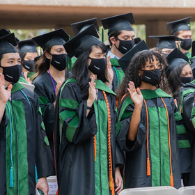 UT Southwestern Medical School ranked among nation’s best in research, primary care by <em>U.S. News & World Report</em>