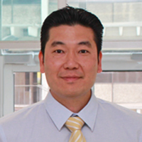 Darin Okuda, M.D., known for identifying radiologically isolated syndrome, joins UT Southwestern’s MS Program