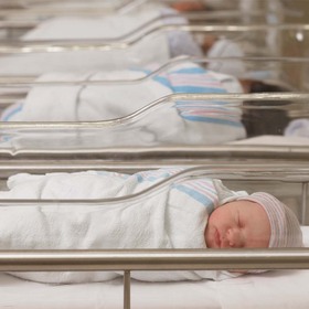 For oxygen-deprived newborns, rewarming after cooling therapy can trigger seizures