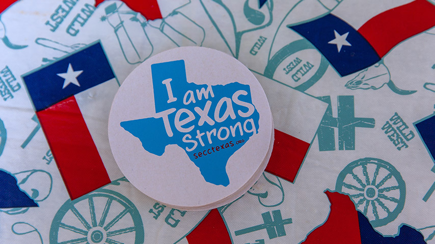 Button that says I am Texas Strong