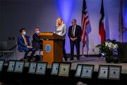 Dr. Robin Novakovic-White, winner of an Institutional Service Award, thanks UTSW leaders and colleagues for their guidance and collaboration, as well as her children (who were watching the event via the livestream) and her husband, Dr. Jonathan White. “And,” she added, “a special thank-you to all of the patients and family that really serve as an inspiration to work harder and to do better.”