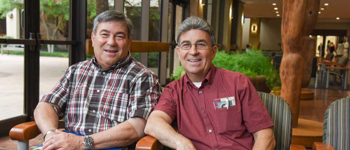 Col. William Davis and his identical twin brother Bob Davis - heading image