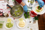 Food demonstrations spelled out the calorie counts for heart-healthy recipes.