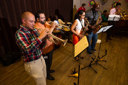 At the awards reception, presenters and honorees were joined by the UT Southwestern community jazz band, the M-Cats.