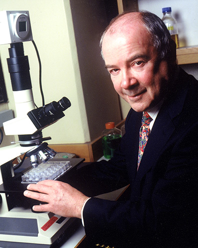 Dr. Johann Deisenhofer in lab