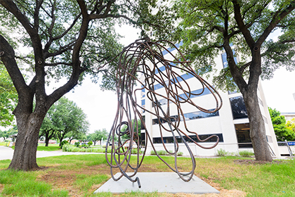 Untitled, by Christopher Wool, was inspired by the tangles of wire left behind by ranchers repairing their fences on ranchland near Marfa, Texas. Christopher Wool, Untitled, 2019, copper-plated steel. © 2019 Christopher Wool. All rights reserved. Gift of Joseph L. Goldstein, M.D., 2021, and of Christopher Wool in memory of Glorye Wool, M.D., and Ira Wool, M.D., Ph.D.