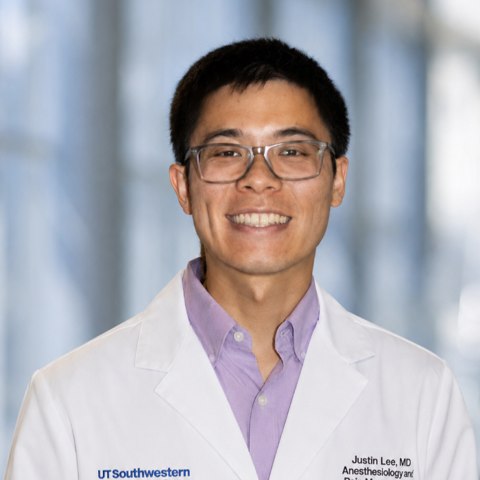 Headshot of Justin Lee, M.D.
