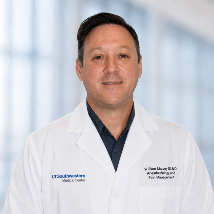 Headshot of William Mulvoy, M.D.