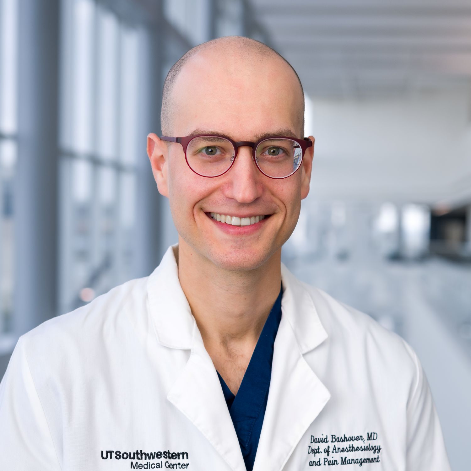 Headshot of David Bashover, M.D.