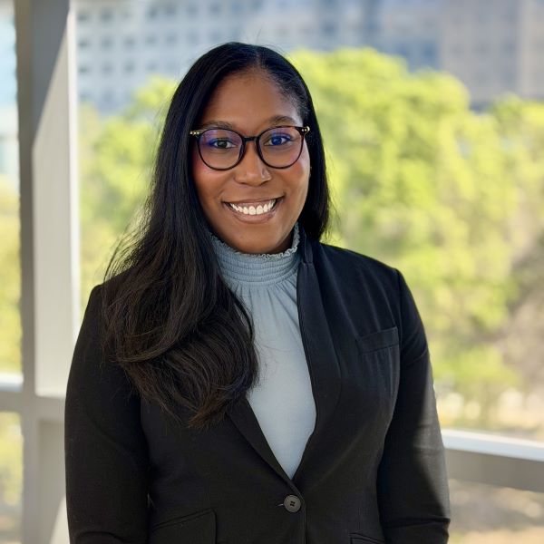 Headshot of Esme Nulan, M.D.