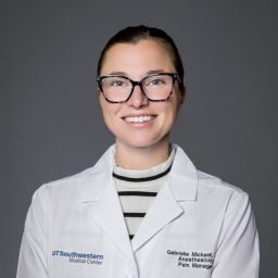 Headshot of Gabrielle Michaeli, M.D.