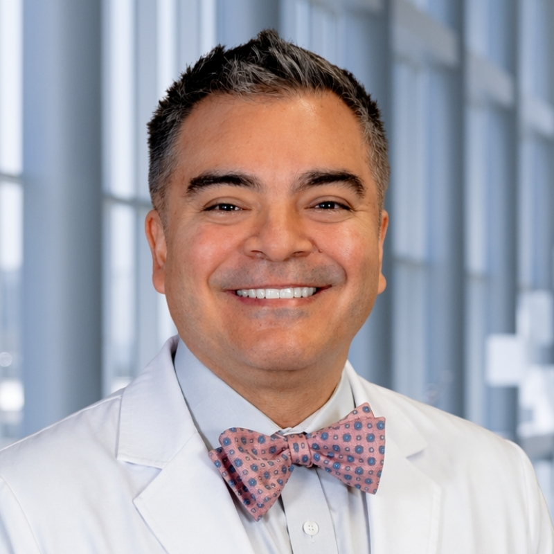 faculty portrait of Dr. Ricardo La Hoz