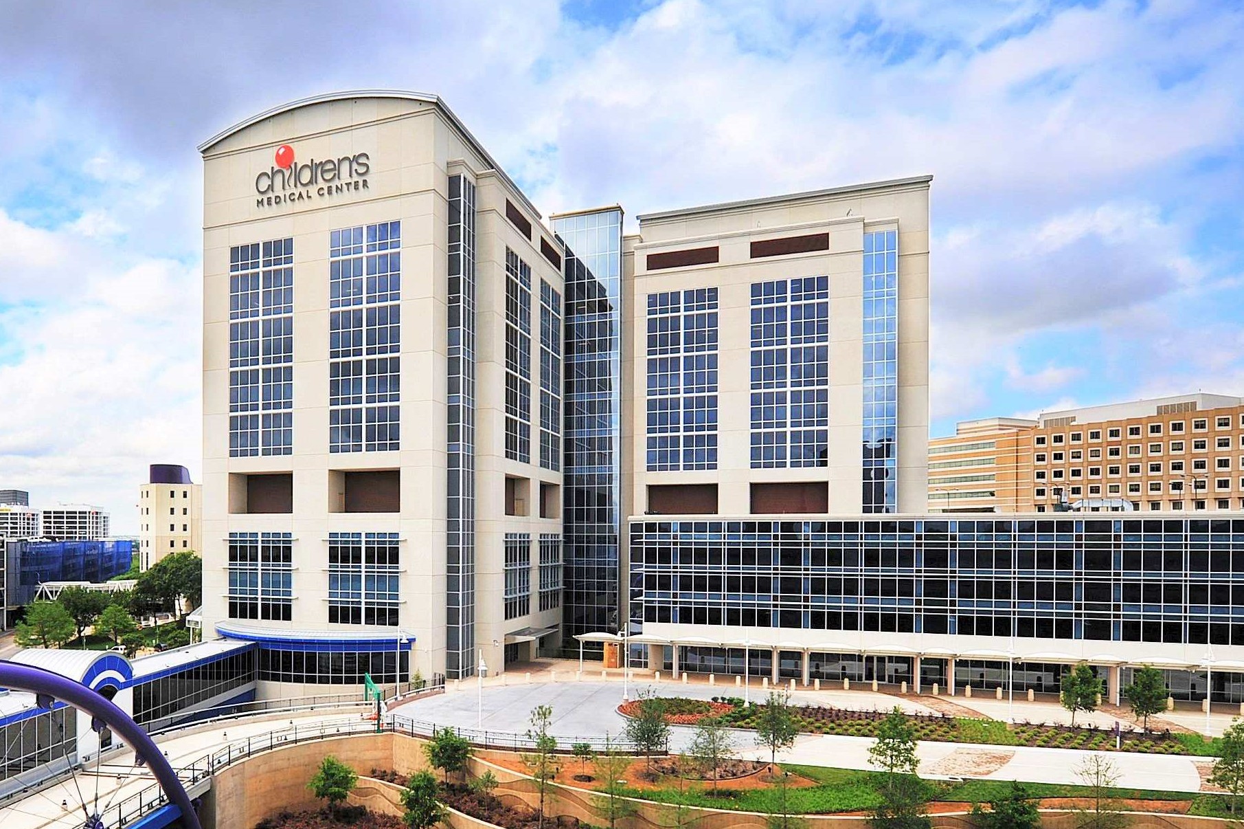 Children's Medical Center Dallas exterior.