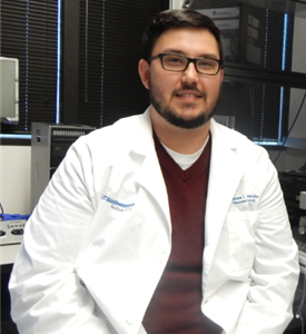 Matthew Mendoza Matthew Mendoza in lab