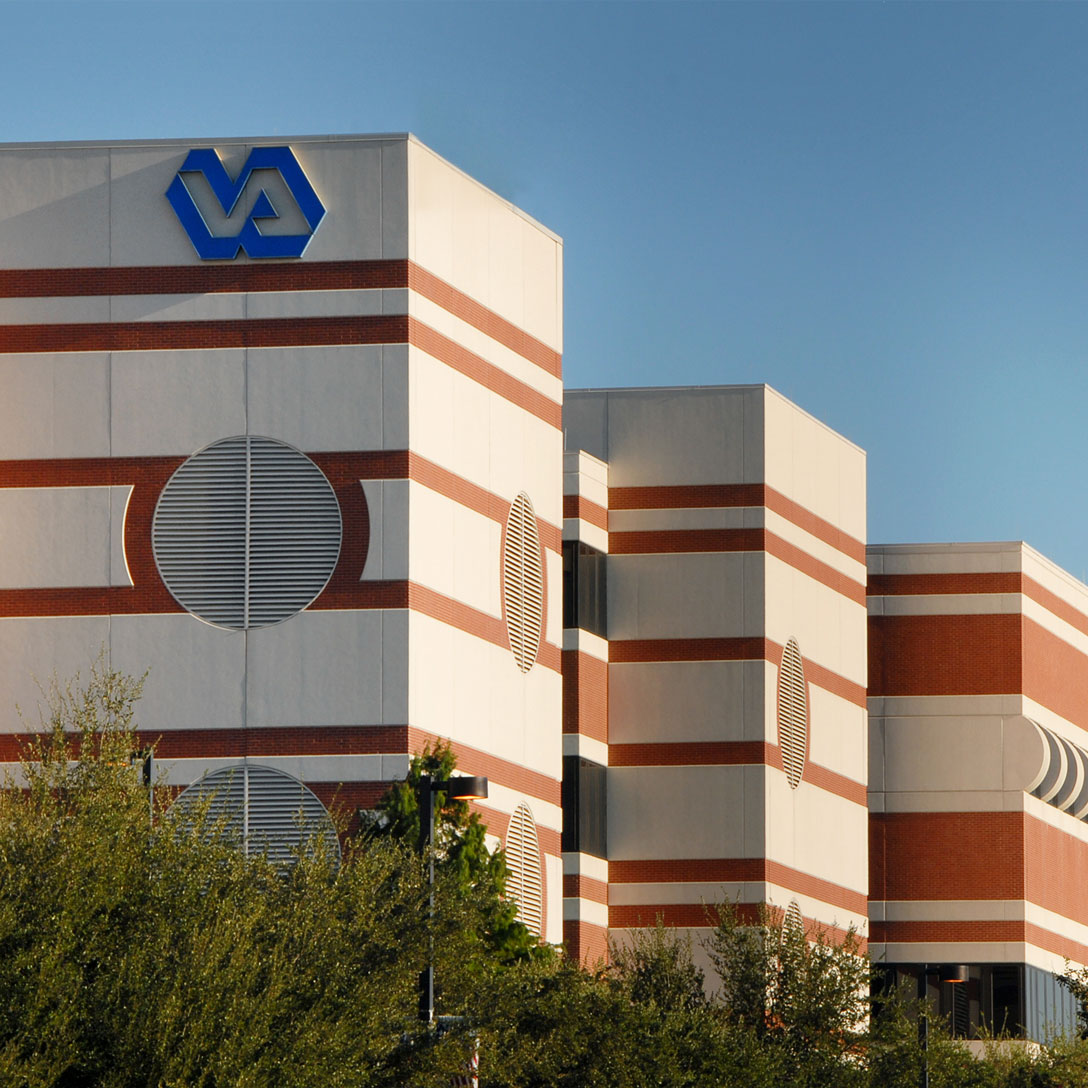exterior view of VA North Texas medical facility