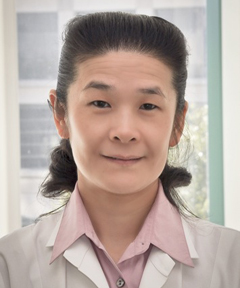Weina Chen, M.D., Ph.D. photo