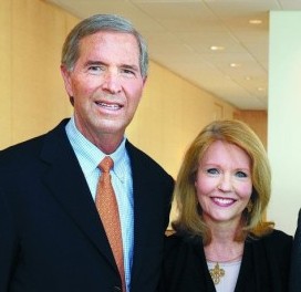 Southwestern Medical Foundation has played a key role in a series of successful campaigns to advance UT Southwestern. Celebrating more than 75 years of support are the Foundation’s Chairman, Robert B. Rowling (left), and President and CEO, Kathleen Gibson.