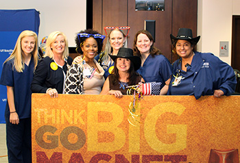 Big Go Magnet sign 
