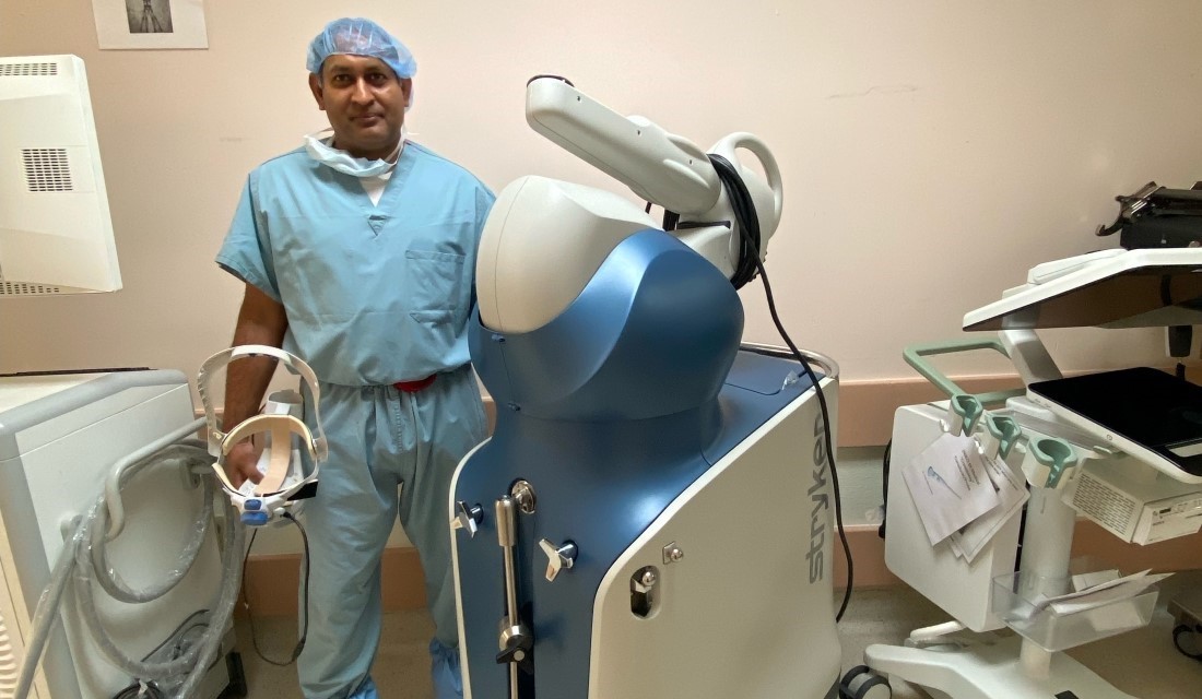 Robotic equipment in total knee replacement surgeries